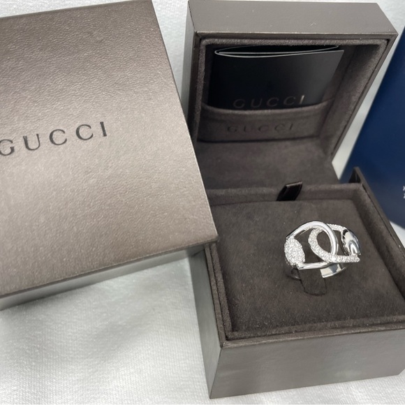 GUCCI RARE White Gold Ring w/Box - Picture 6 of 6